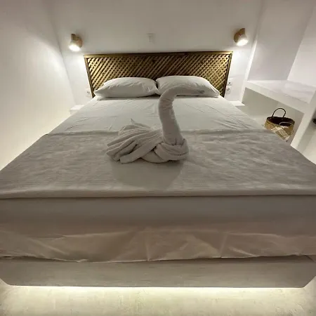 Dreamy Island Escape In Naousa Paros Apartman